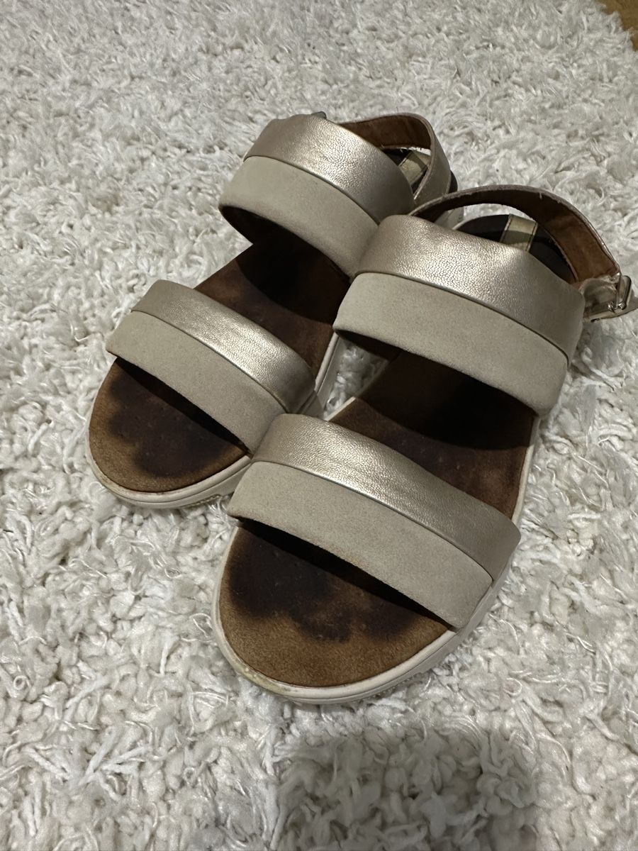 Geox Scarpe da donna: Stylish Geox Sandals 39 – Usato da Genève venduto da alyonavinogradova