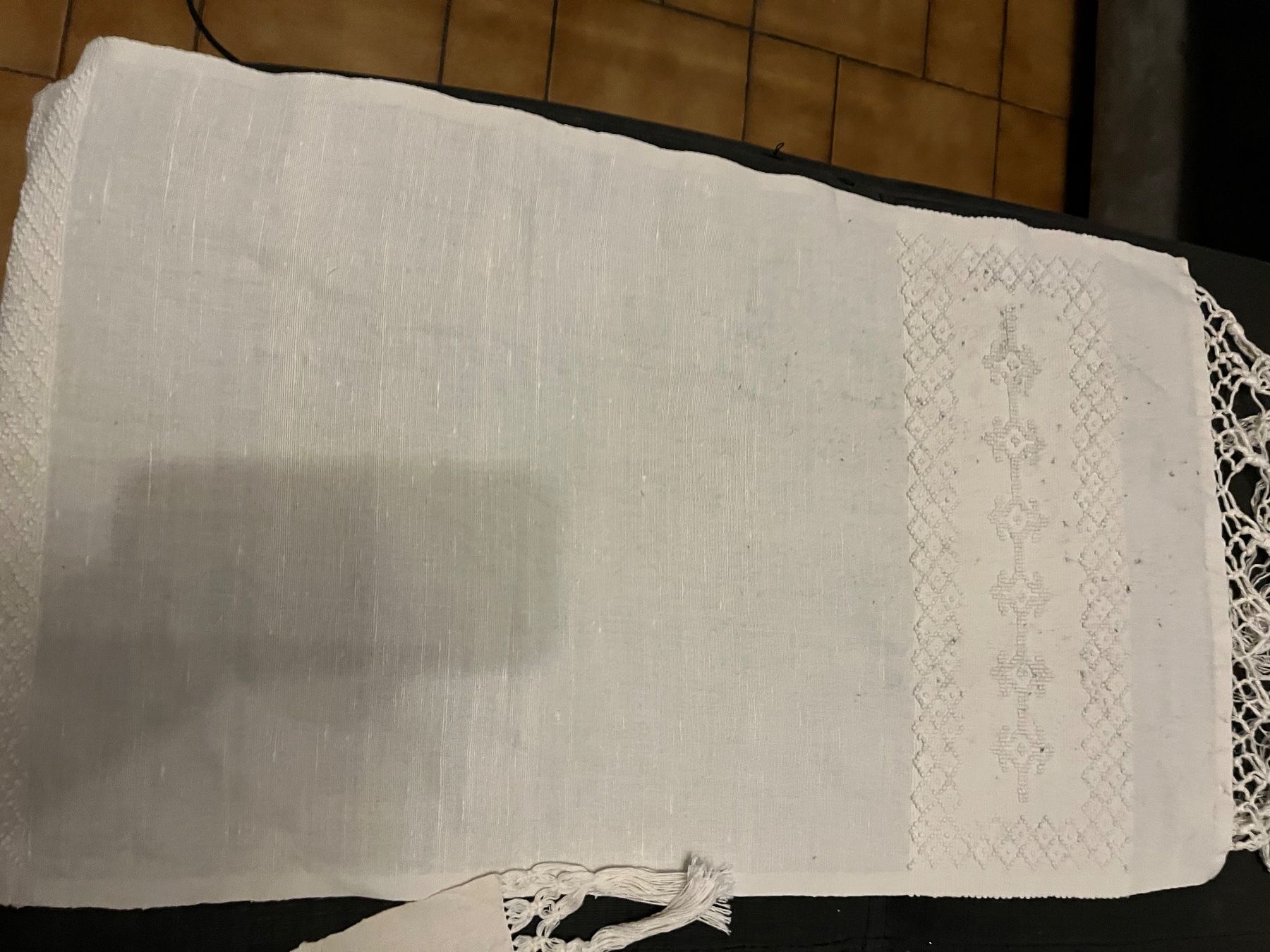 Tutte le decorazioni: Lot deux chemin table maman – Usato da Veyrier venduto da kimedovapa 1