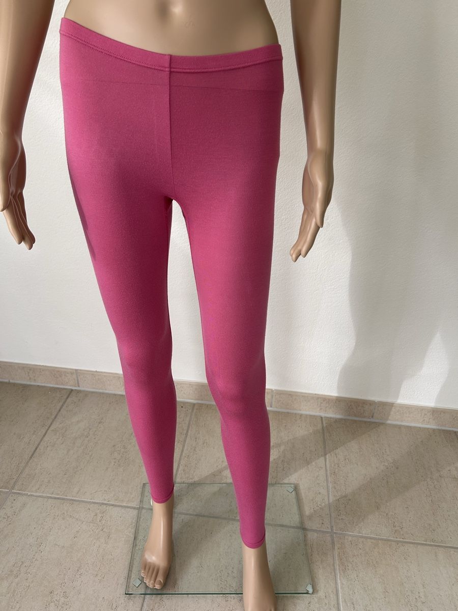 Kleiderpakete: Set Pink Leggings + Top, size XS – Gebraucht aus Saland von ele_vc96 1