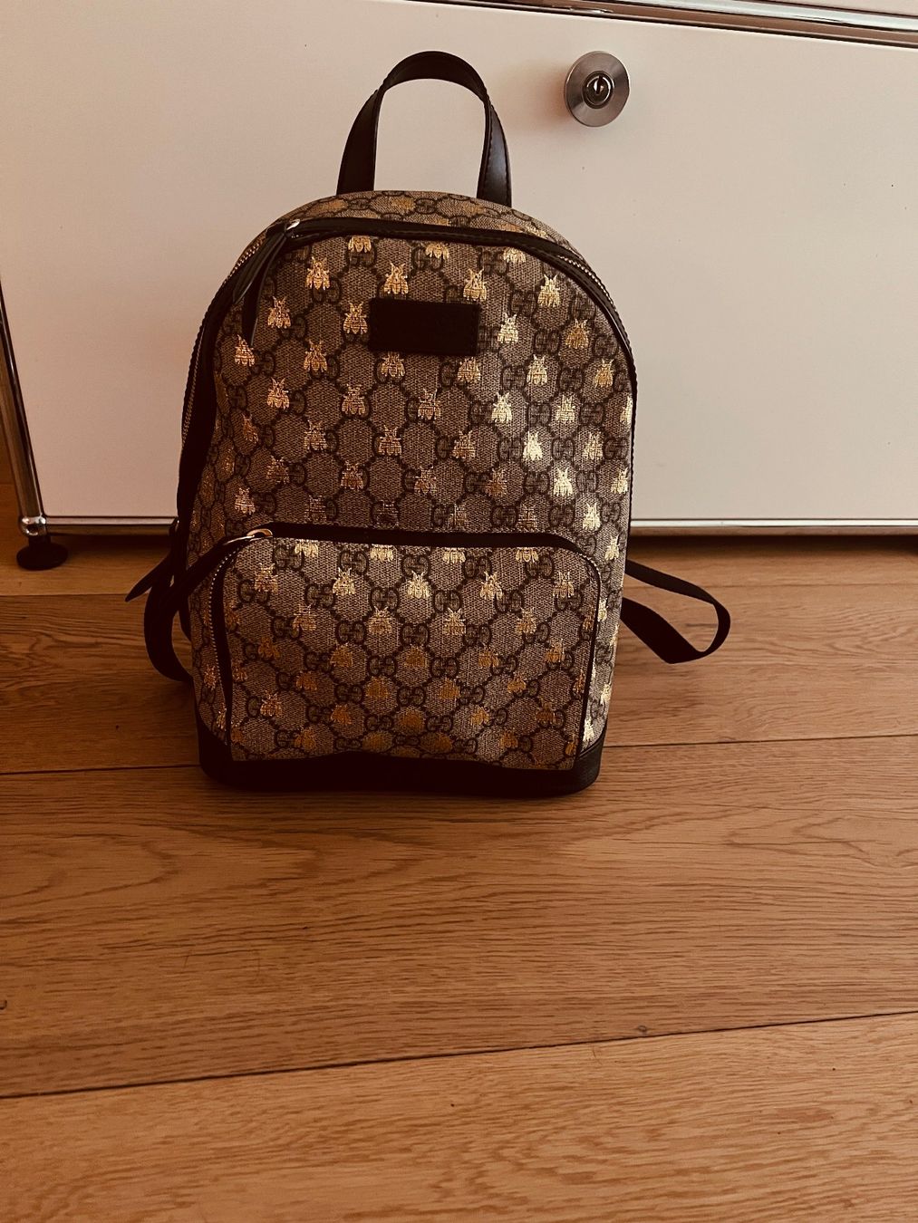 Gucci Zaini: Original Gucci Rucksack Bienenprint – Usato da Zürich venduto da Contender