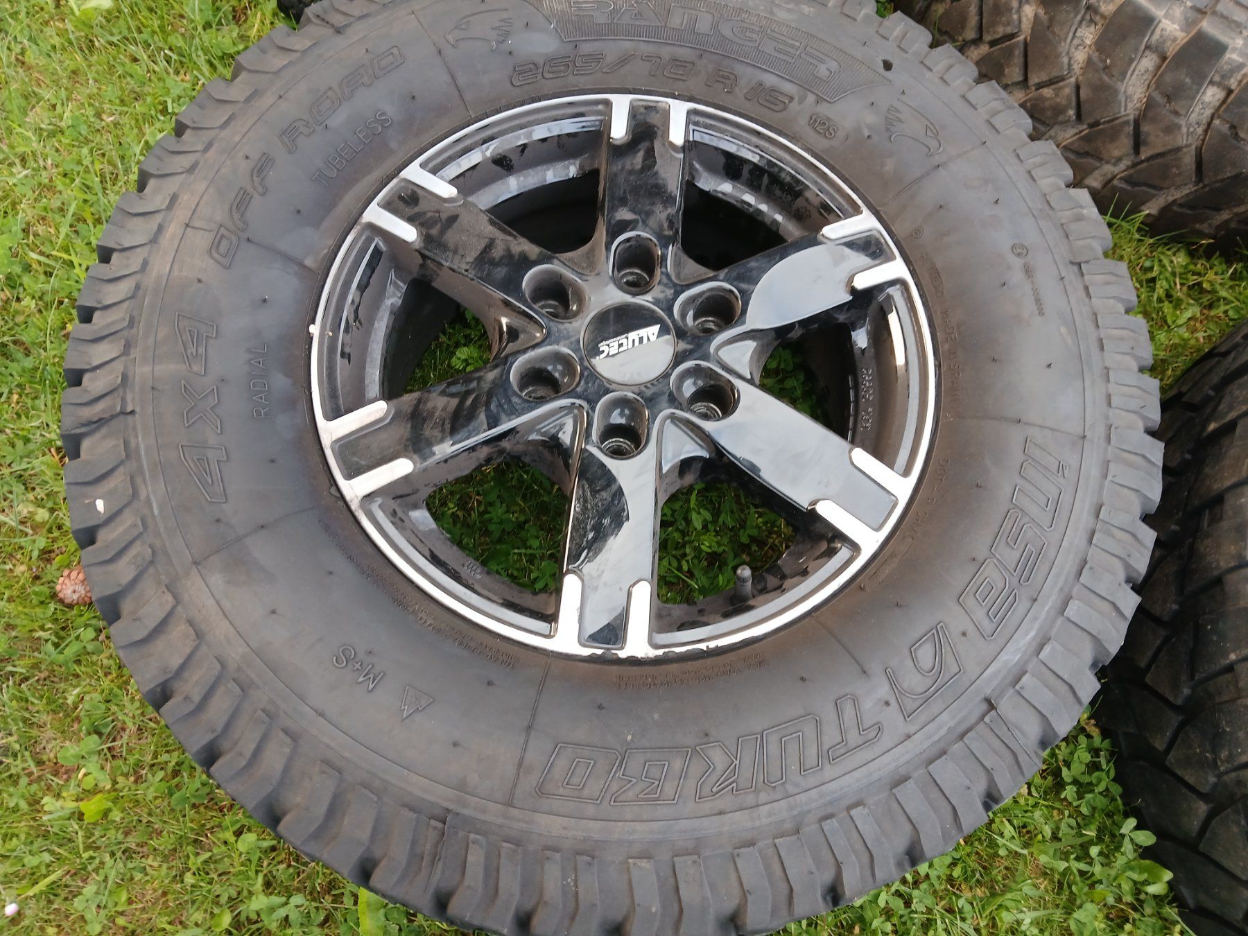 Ford Pneus & Kompletträder: Alutec 265/70 R16 Offroad – Gebraucht aus Krinau von P.grob 1