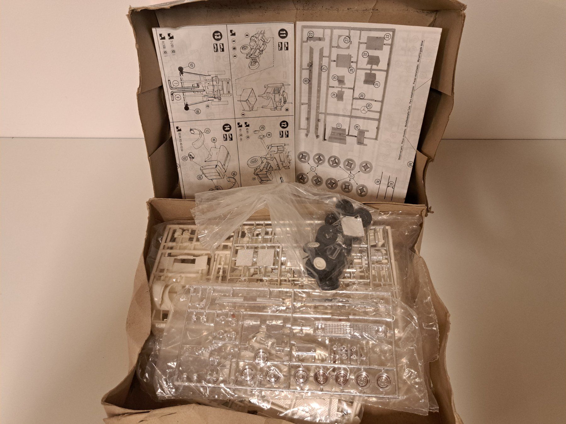Modellini d'auto: Modellbausatz Matchbox Peterbilt LKW 1:43 – Usato da Belp venduto da deal-now 1