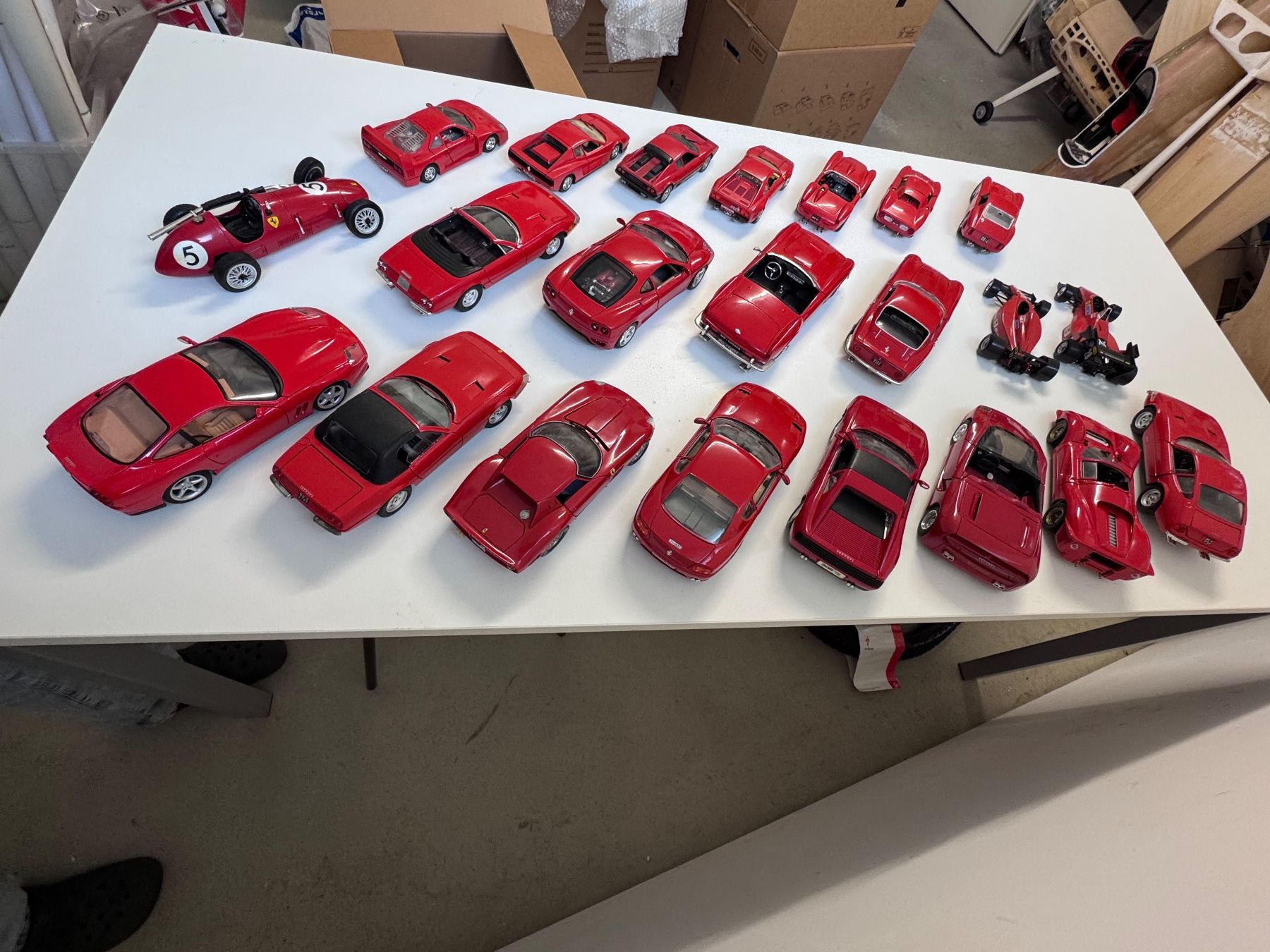 Bburago Modellautos: Burago Ferrari Sammlung – Gebraucht aus Fahrwangen von Hotroad61 1