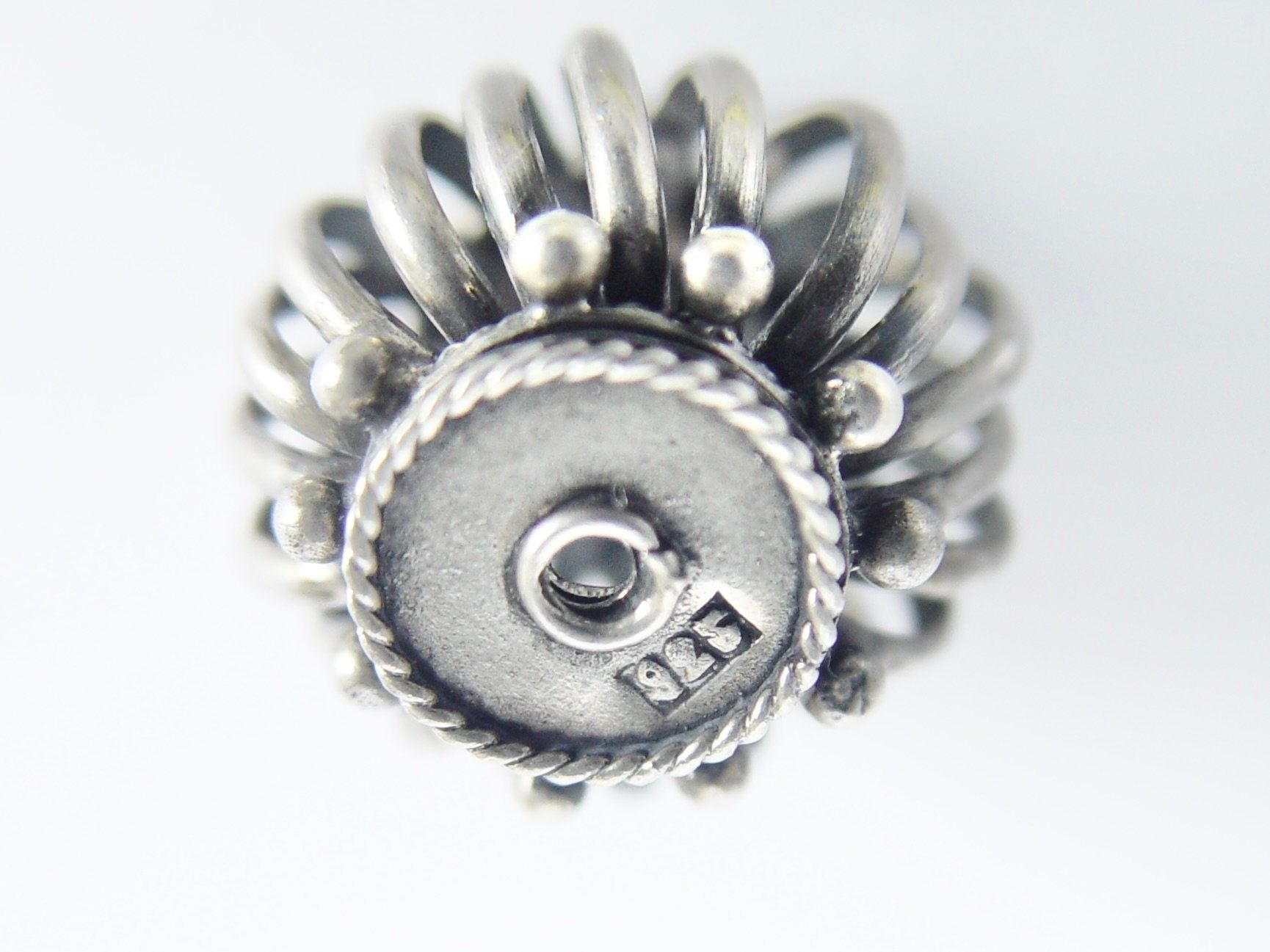Perles (synthétiques): Zwei bewegliche Silber Perlen (12gr Silber 925) – D'occasion à Henggart par gernli 4