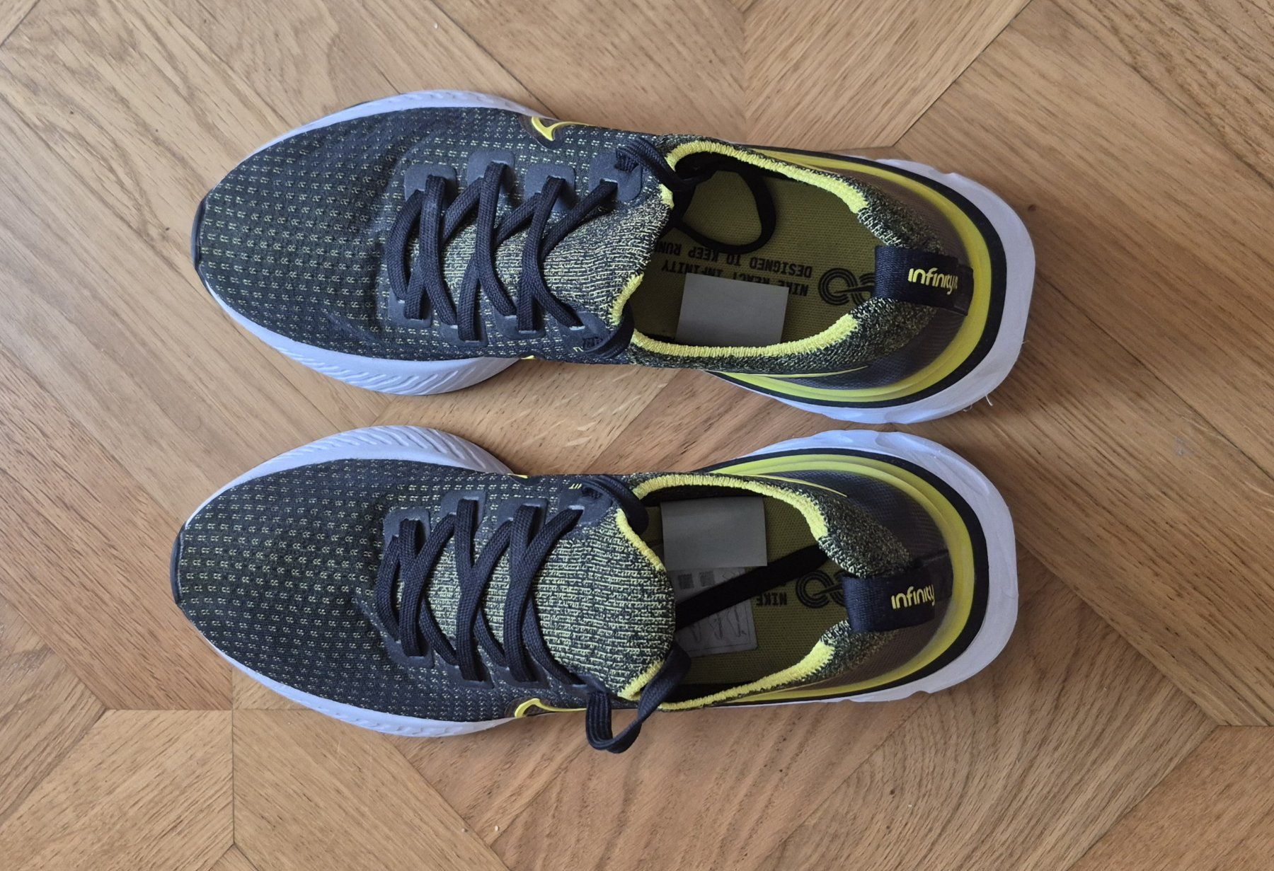Nike Herrenschuhe: Nike React Infinity Run Flyknit – Gr. 42.5/US 9 - Neuwertig – Neu (gemäss Beschreibung) aus Zürich von Frank-52 3