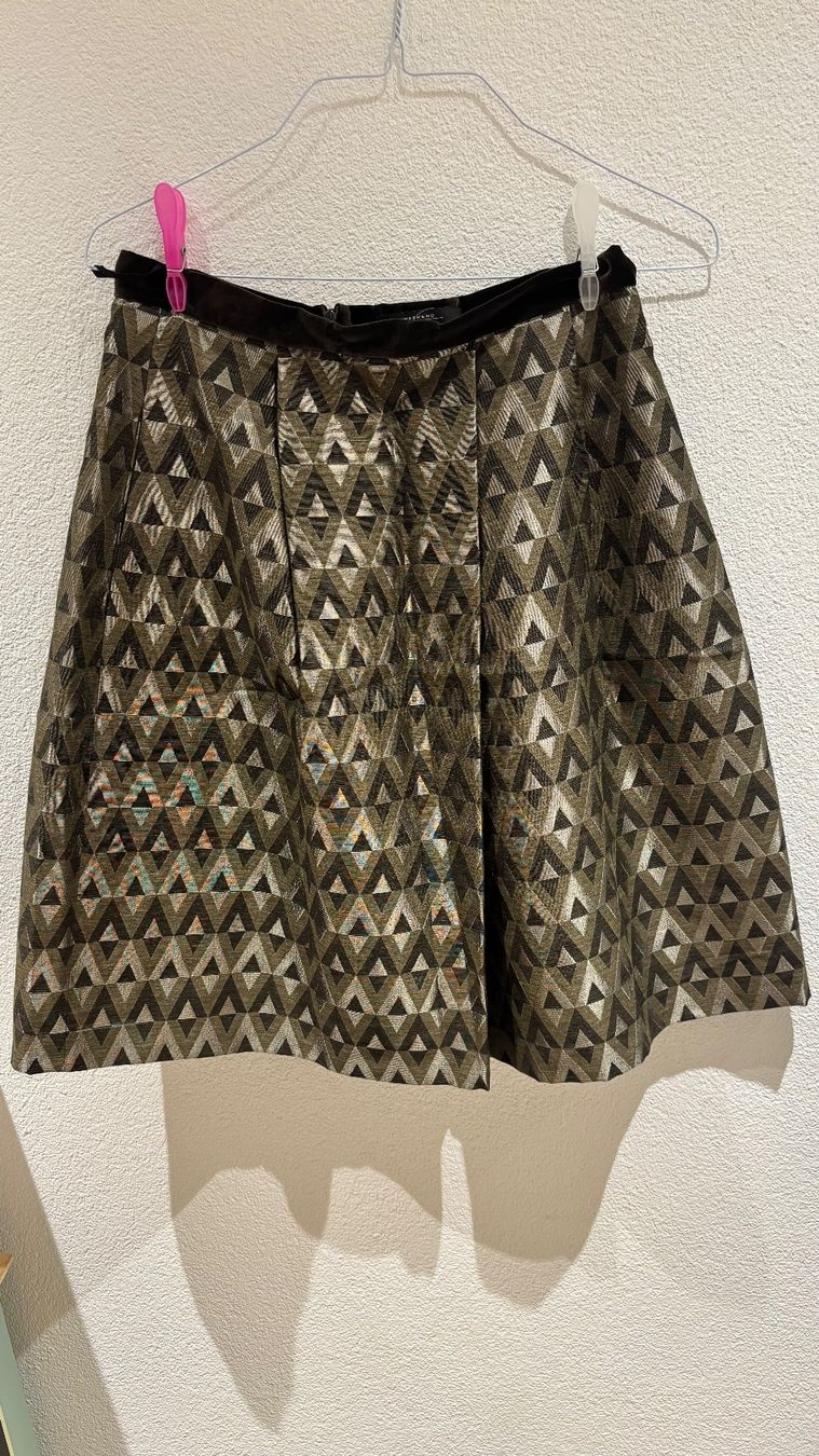 Max Mara Gonne: Max Mara Jupe – Nuovo (secondo la descrizione) da Uitikon Waldegg venduto da Thefateofophelia