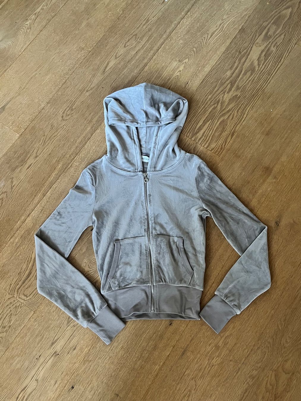 Pullover & Sweatshirts: Velvet Beige Zip up – Neu und originalverpackt aus Meilen von brit13