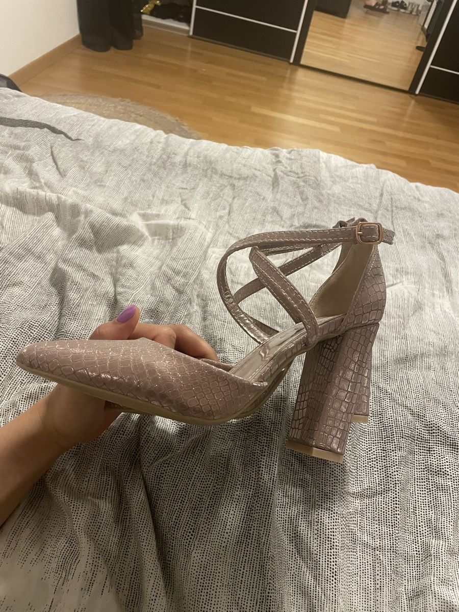 Scarpe da donna: Highheels glitzer effekt rosa 37 – Nuovo (secondo la descrizione) da Winterthur venduto da chiaraelisa93 7