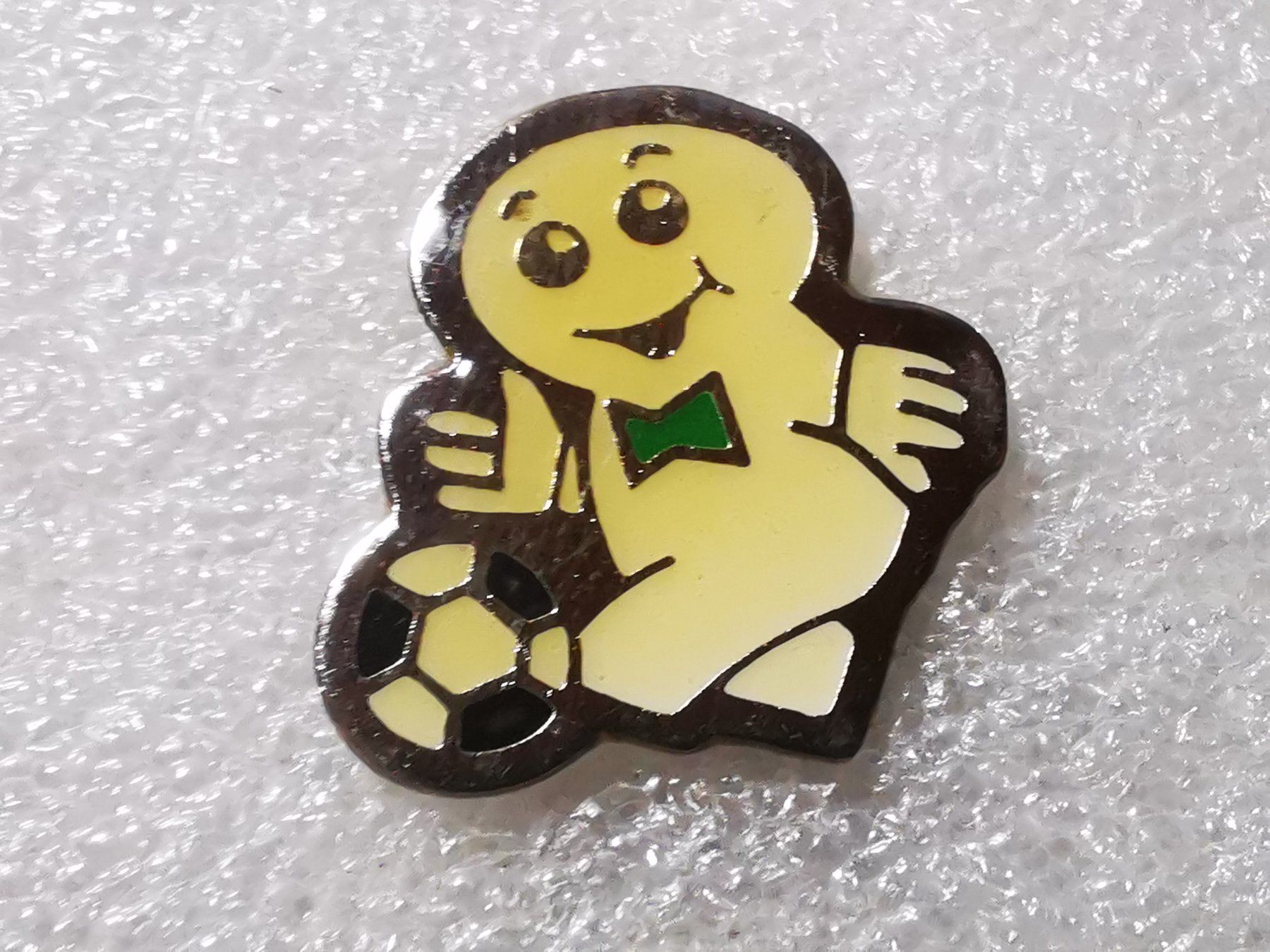 Placchette & Badge: Ansteckpin 114: Maga Bio – Usato da Oppligen venduto da Pin-Fall-Shop