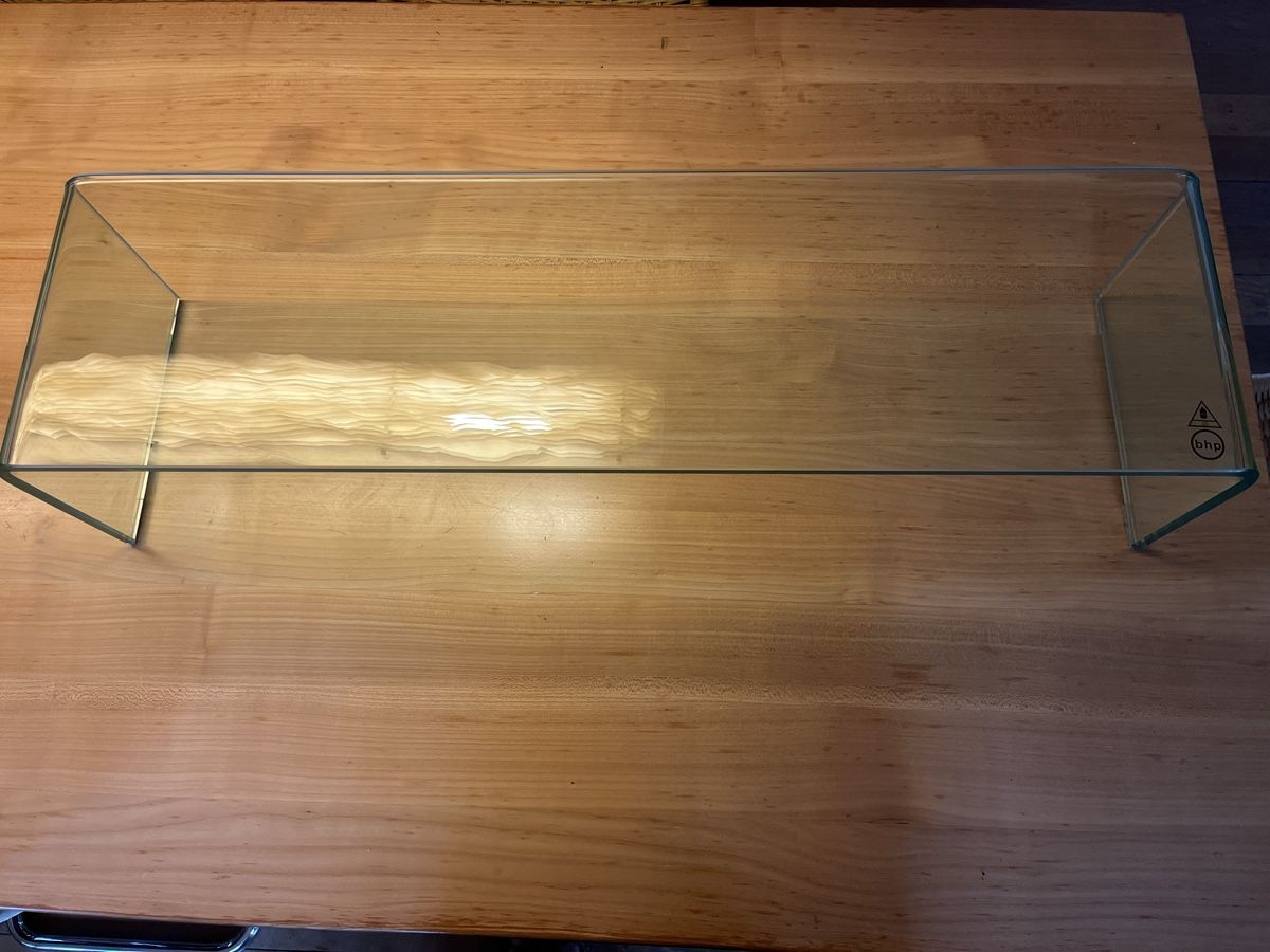 TV Möbel: TV-Möbel aus Glas / TV-Untersatz – Gebraucht aus Bern von Lialupetta 1