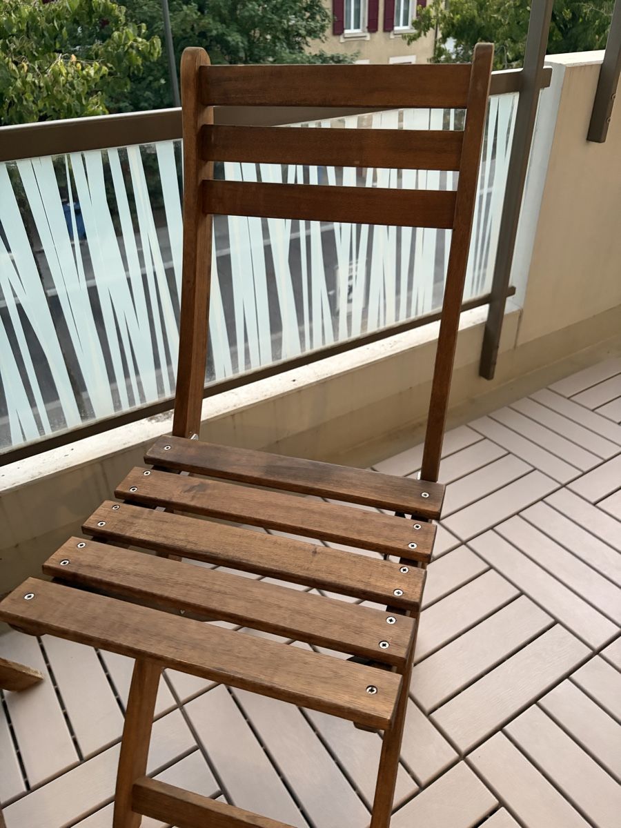 Ikea Tischset: IKEA ASKHOLMEN set table and 2 chairs  – Gebraucht aus Lausanne von dbe_d5vg 2