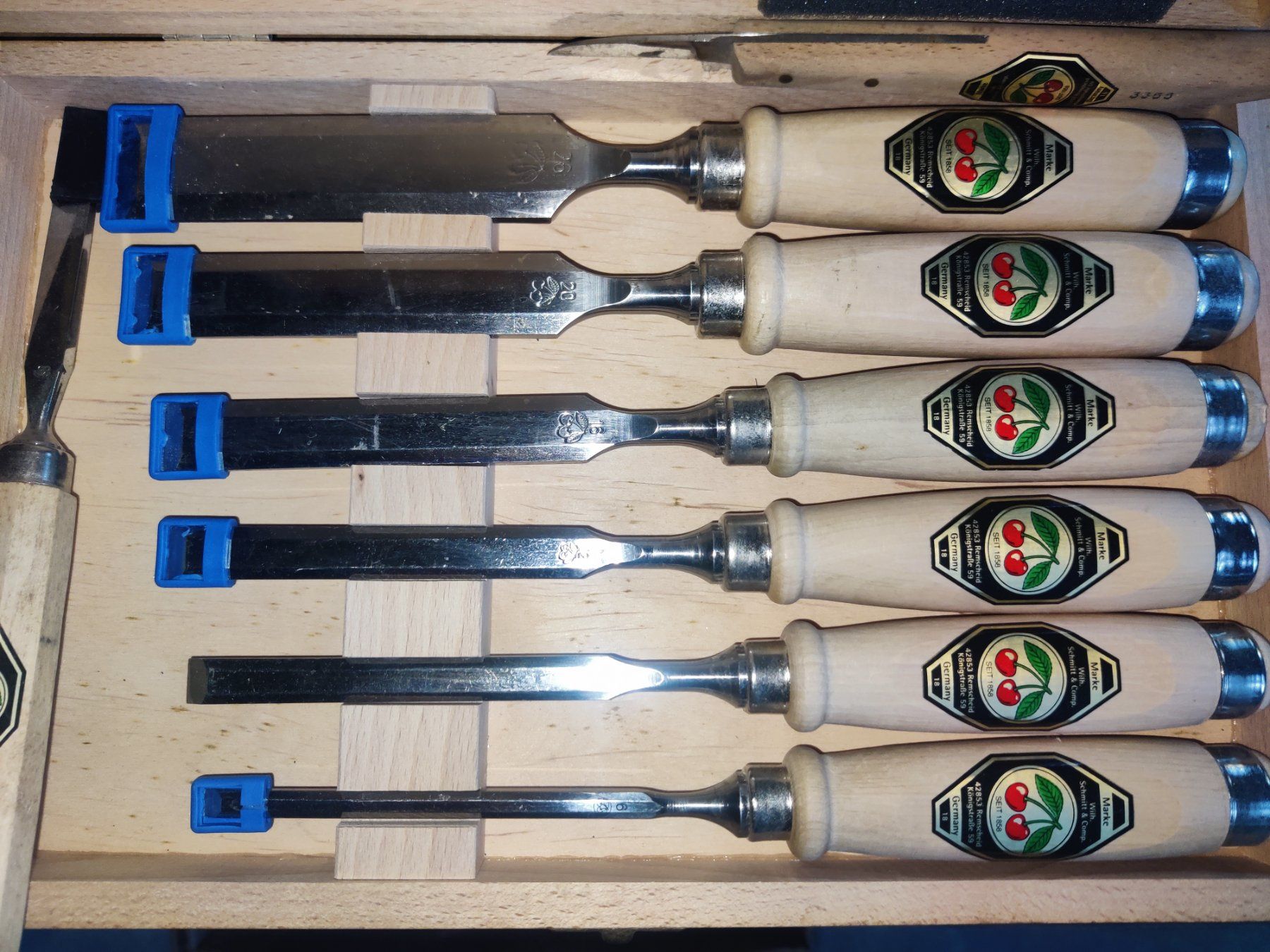Tous les outils: Stechbeitelset/Schnitzmesser – D'occasion à Guggisberg par ele_k7vb 2