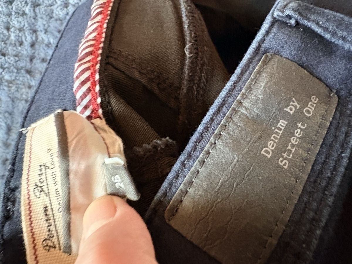 Jeans: Hose Gr. 26 von Street One – Nuovo (secondo la descrizione) da Degersheim venduto da Ula23 1