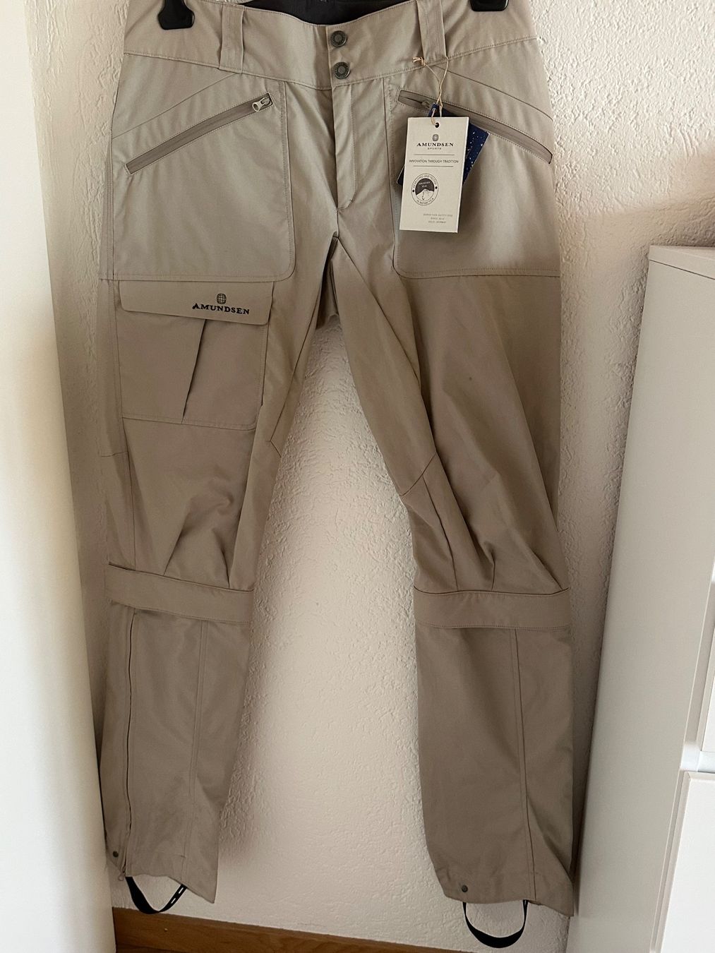 Pantaloni: Amundsen Vidda Split Pants Herren L Ventile neu – Nuovo e nell'imballaggio originale da Sursee venduto da ali_wd2m 7