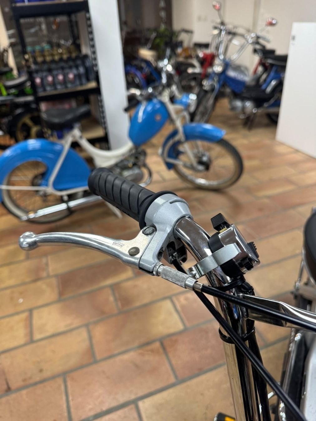 Puch Ciclomotori: Puch Maxi N mit Ausweis – Usato da Schmerikon venduto da Mofaparts 6
