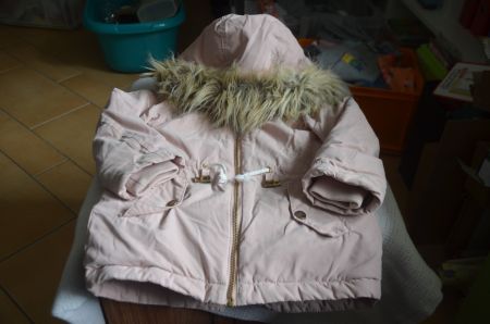 TAILLE 104 - VESTE