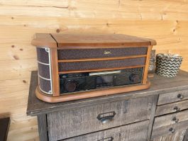 Dual DAB Radio mit CD und Plattenspieler
