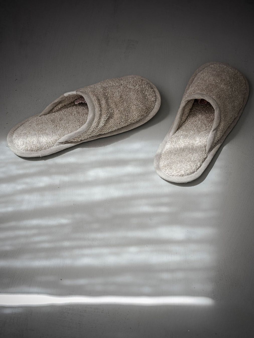 Scarpe da uomo: Wellness & Sauna: Leinen Badeslipper – Nuovo e nell'imballaggio originale da Affoltern am Albis venduto da EdelLinn 1