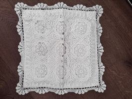 vintage:Gehäkelte Kissenbezug mit Blumenmuster weiss 45x45