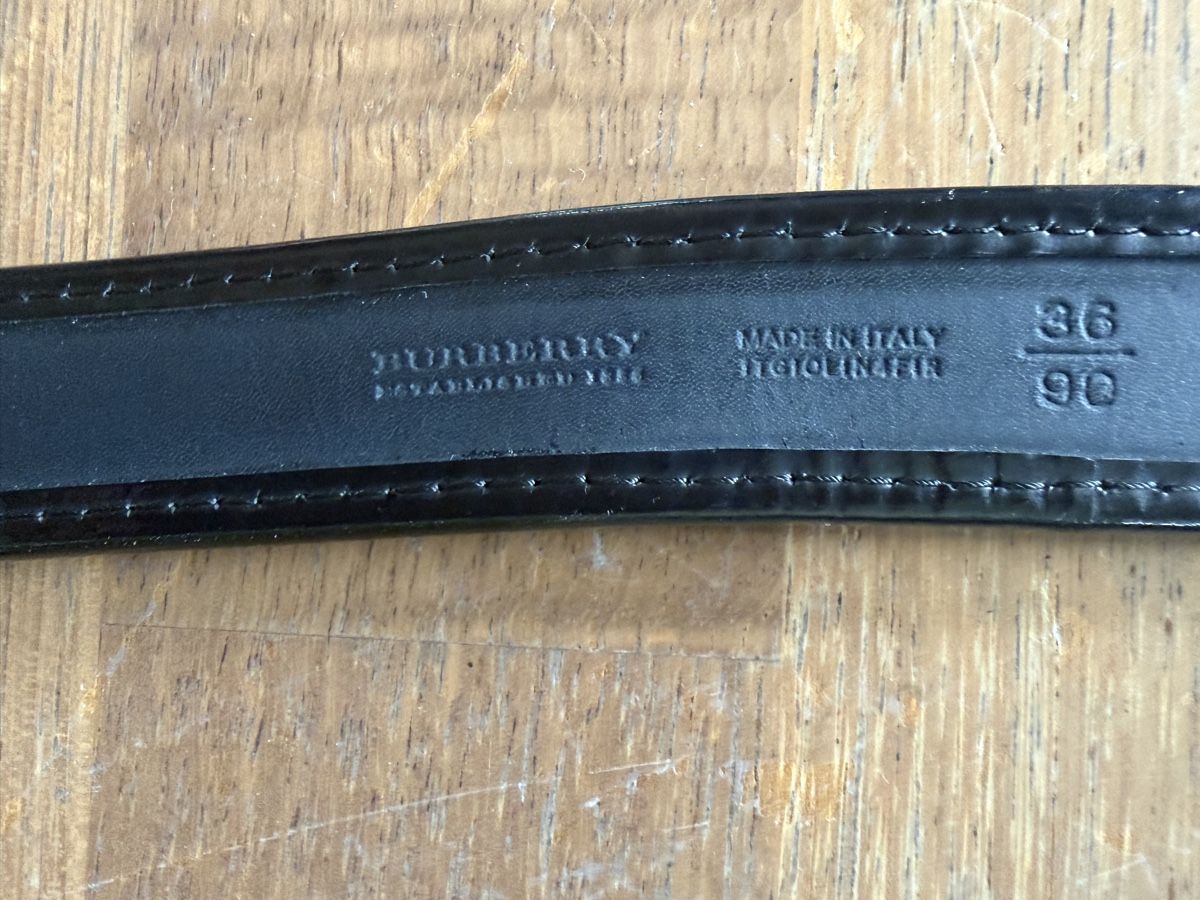Cinture: Burberry Lackleder Gürtel – Usato da Zürich venduto da Raetselbiene 1