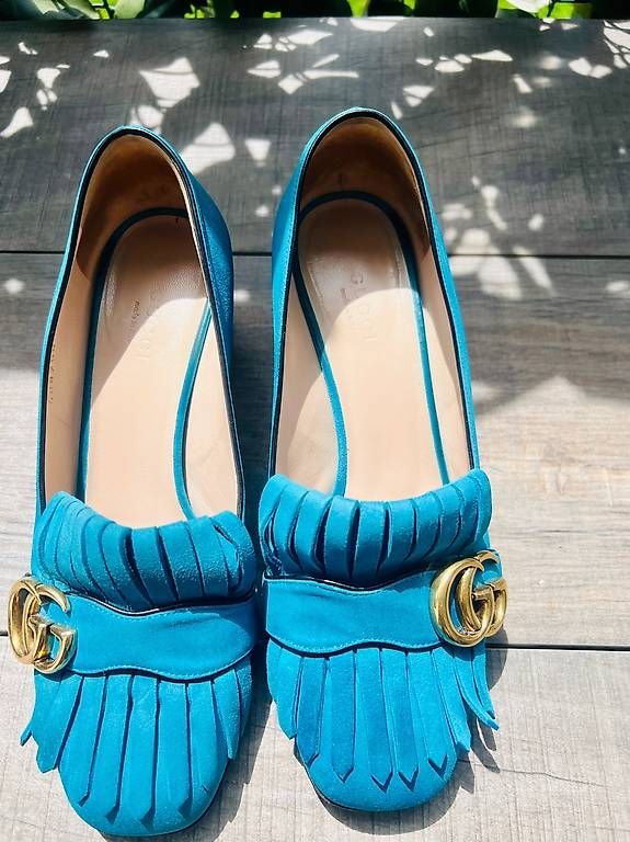 Gucci Scarpe da donna: Escarpins Gucci bleu turquoise, taille 37,5 – Usato da Villars-Tiercelin venduto da OliBanu