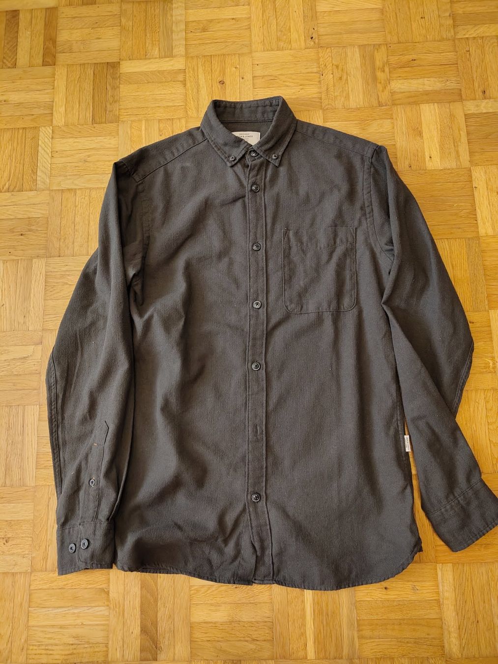 Camicie: Dickes Jack & Jones Hemd Grün – Usato da Rüedisbach venduto da Minduck