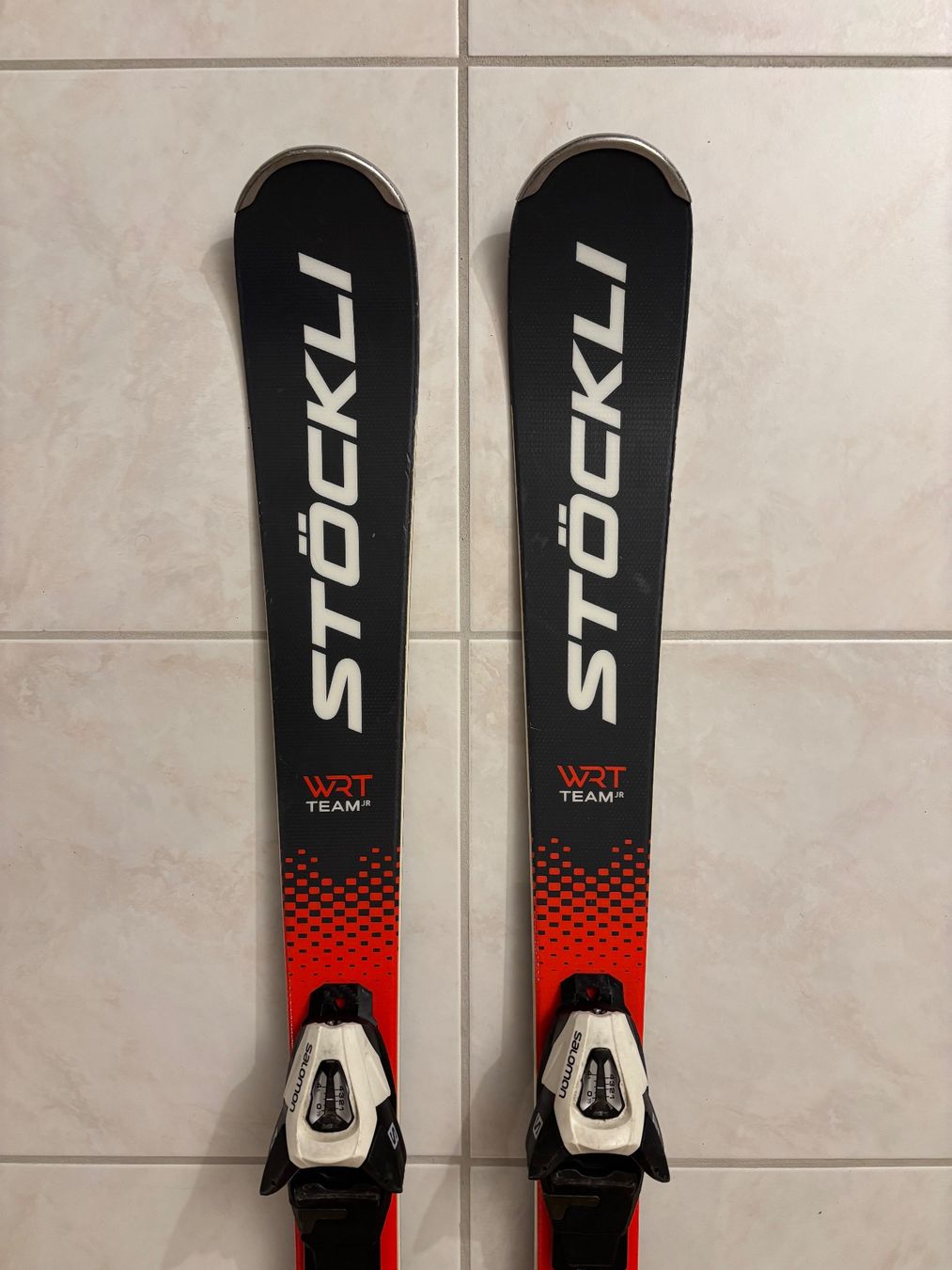Stöckli Sci: Ski Stöckli WRT Team Junior 122 cm – Usato da Zufikon venduto da eskilt 1