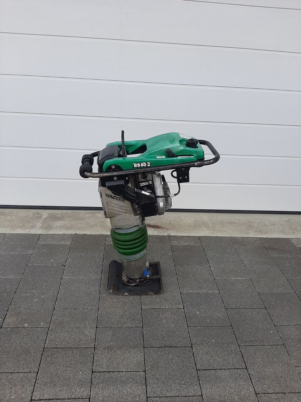 Wacker Neuson Toutes les machines: Grabenstampfer Rammer Wacker Neuson – D'occasion à Rain par Kleinmoto