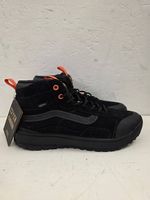Chaussures neuves Vans chaude, taille 40