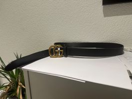 Gürtel Schwarz mit Gold Schnalle
