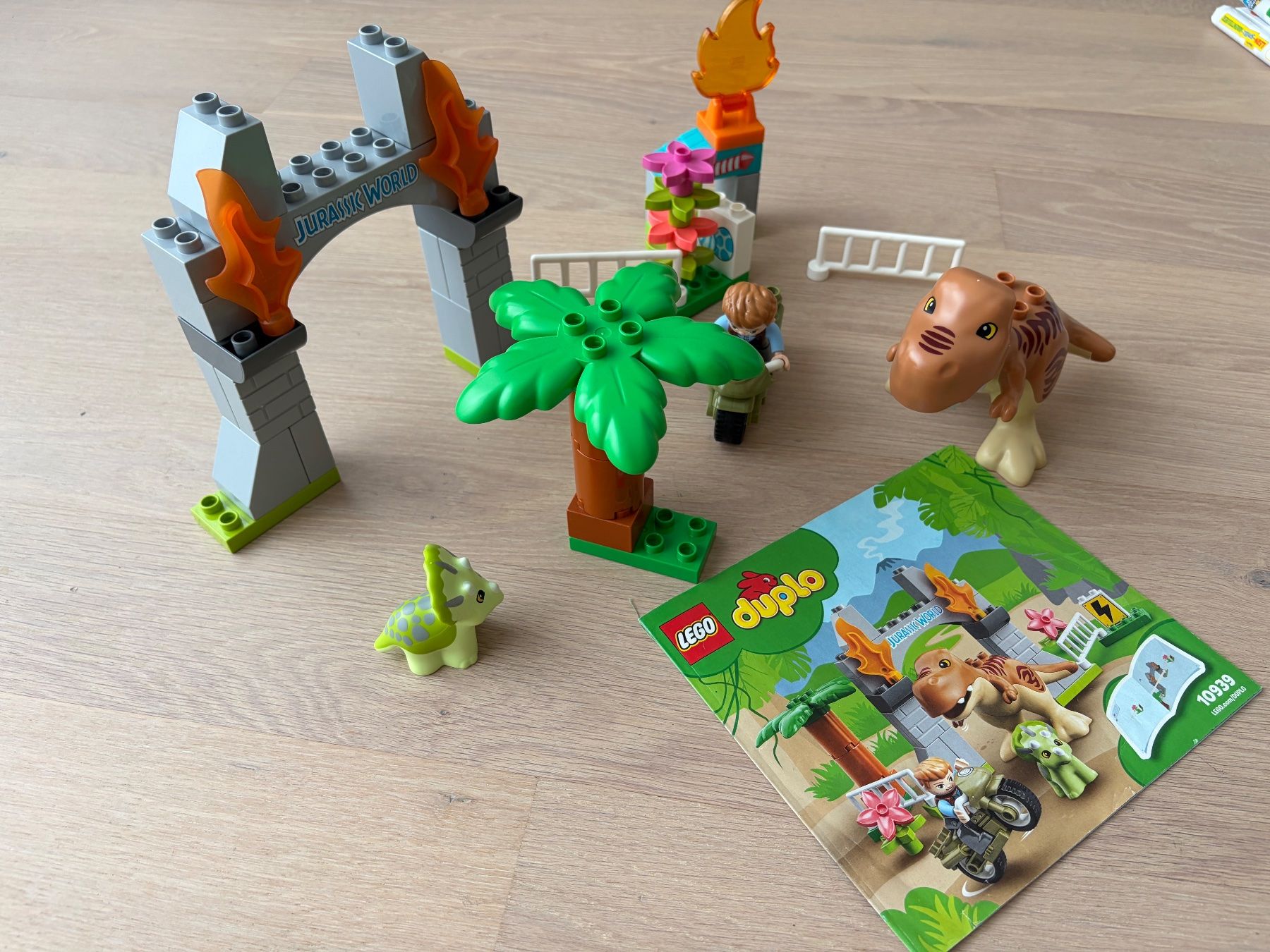 Lego Giocattoli: Jurrasic World - Duplo Set – Usato da Basel venduto da Gunther_Welten 1
