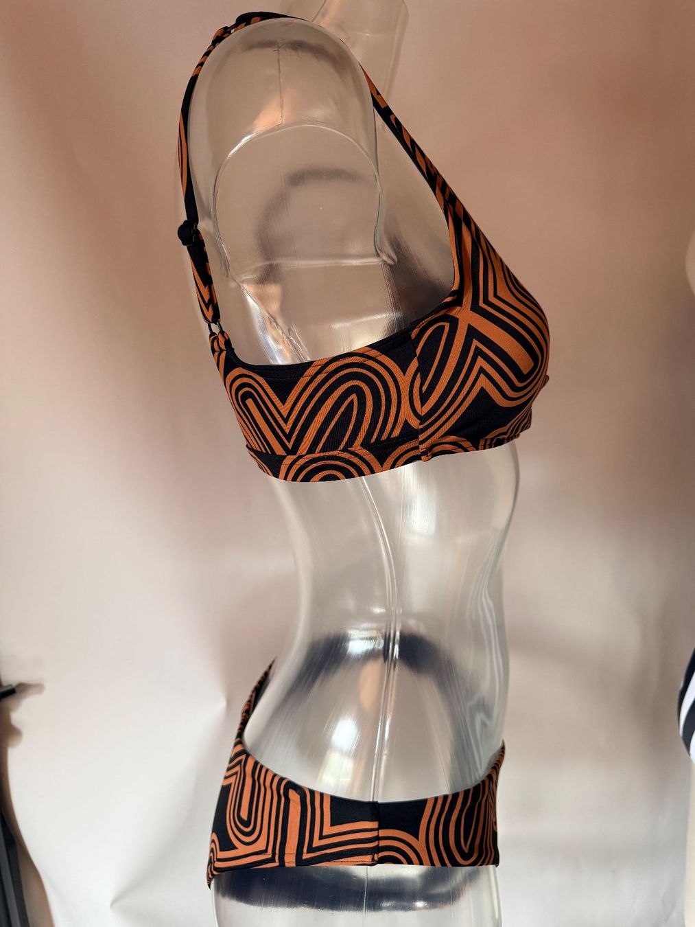 Triumph Costumi da bagno & Bikini: TRIUMPH, Bikini-Top FLEX SMART SUMMER, Grösse 1/S, Schwarz – Nuovo e nell'imballaggio originale da Rudolfstetten venduto da gst_g7xl 1