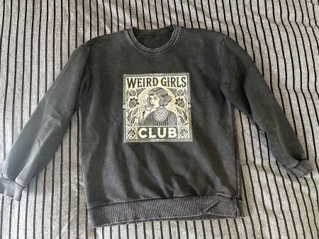 "Weird Girls Club" Vintage Sweater, selten getragen!