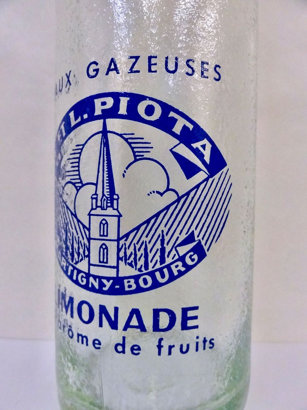 Gläser, Krüge & Flaschen: alte Flasche LIMONADE PIOTA MARTIGNY 1957 – Gebraucht aus Kerzers von Flaschenposten 5