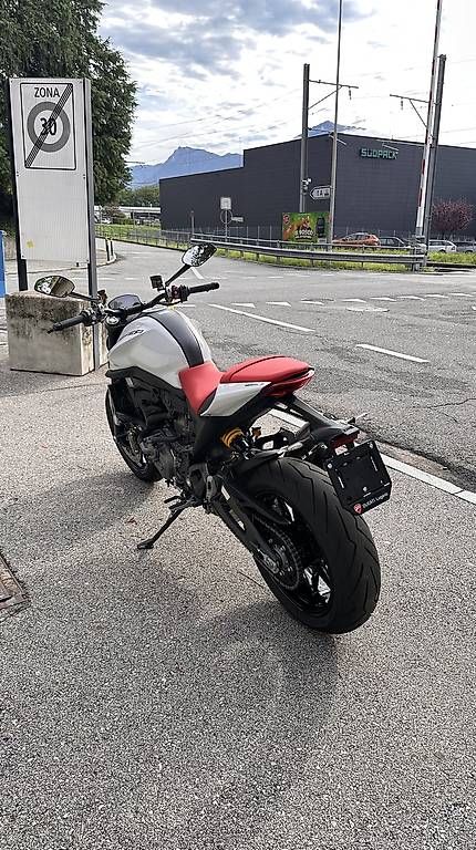 Route: Ducati monster  – D'occasion à Bioggio par Vespascout 4
