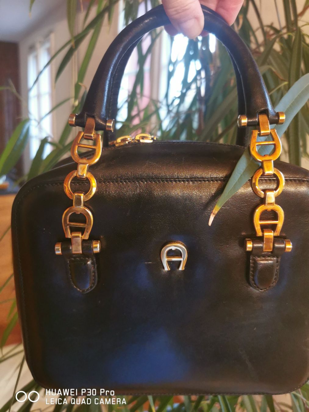 Aigner Borse da donna: Tasche Aigner – Usato da Zug venduto da ScarletRose