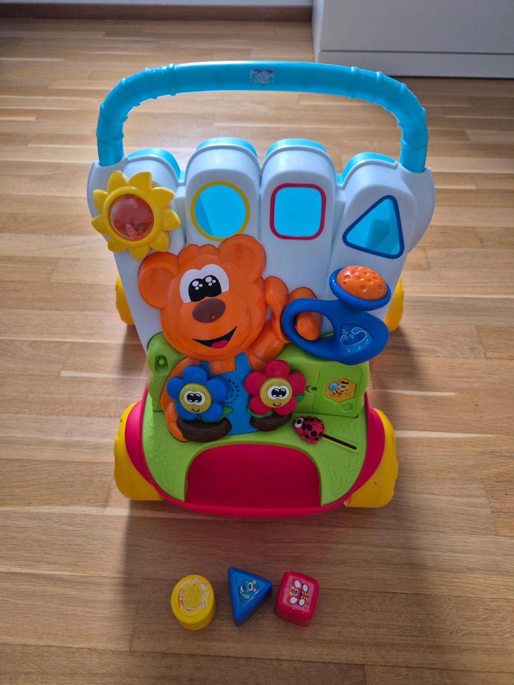 Chicco Veicoli per bambini: Chicco Lauflernwagen mit Spielcenter – Usato da Brugg AG venduto da ars_5h7f