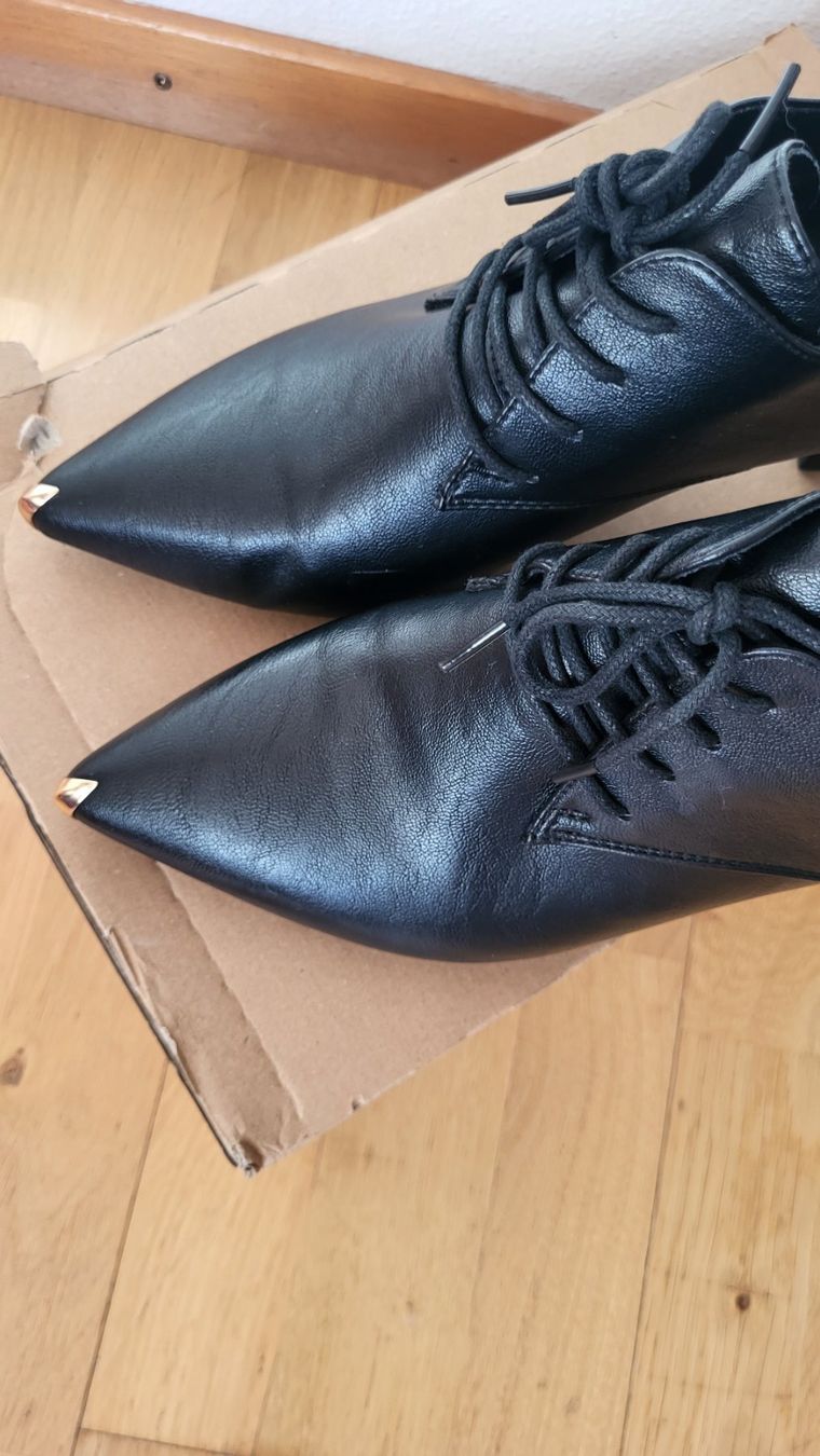 Scarpe da donna: Soulier noire – Nuovo (secondo la descrizione) da Fribourg venduto da VictoriaShop7 4