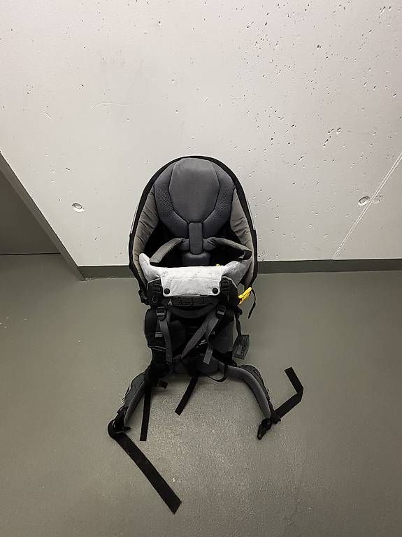 Bauch- & Rückentragen: Deuter Kindertragerucksack – Gebraucht aus Hombrechtikon von Loona82 1