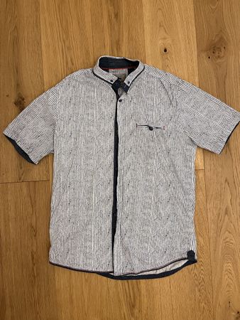 Kurzarm Sommerhemd, Grösse M