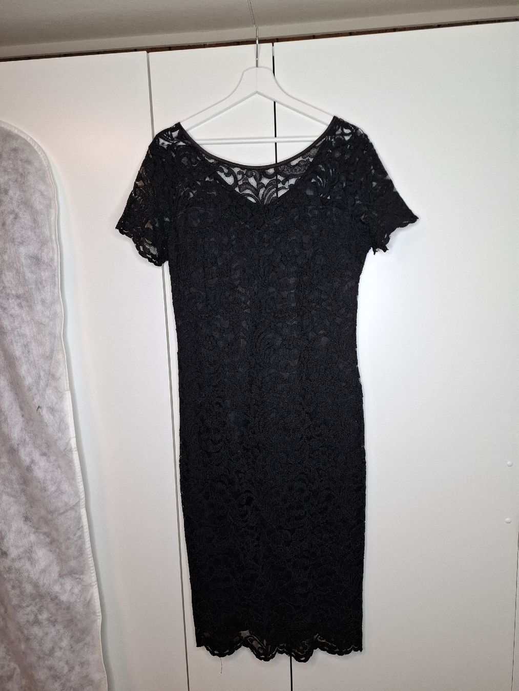 Vestiti: Elegantes Spitzenkleid, Grösse 44 – Usato da Zürich venduto da Edelshop 1