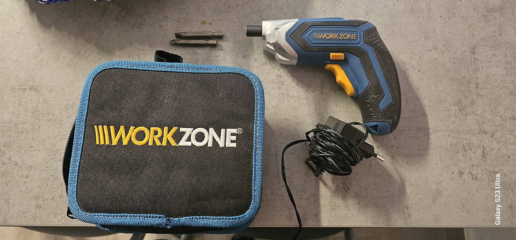 Tutti gli attrezzi: Workzone visseuse avec prise et  accessoires – Difettoso da Monthey venduto da Chez-Dani-81 1