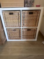 IKEA Kallax Regal weiss mit 4 Rattan-Körben gebraucht
