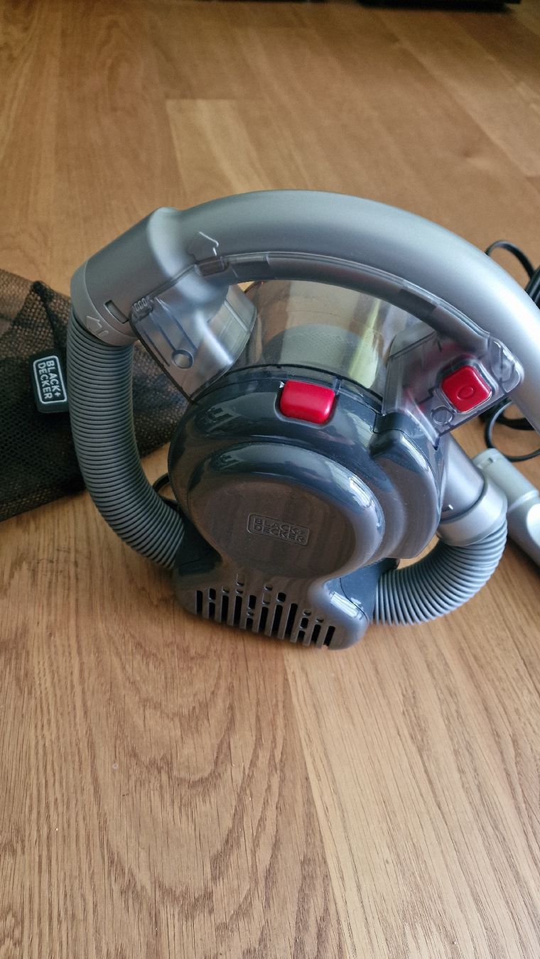 Staubsauger & Zubehör: Black+Decker Dustbuster Flexi Auto Staubsauger gebraucht – Gebraucht aus Urtenen-Schönbühl von Saints67 1