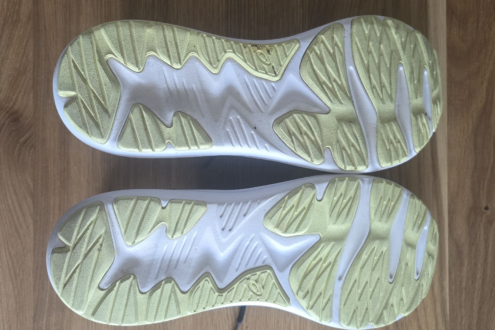 Asics Scarpe da uomo: Asics Gel Contend 9 Grösse 44.5 – Nuovo (secondo la descrizione) da HORN venduto da Beat2fast4you 4