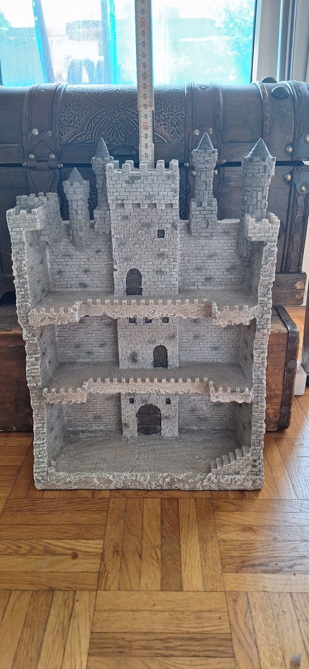 Figurines: Drachen Burg – D'occasion à Wetzikon ZH par NaWetzi