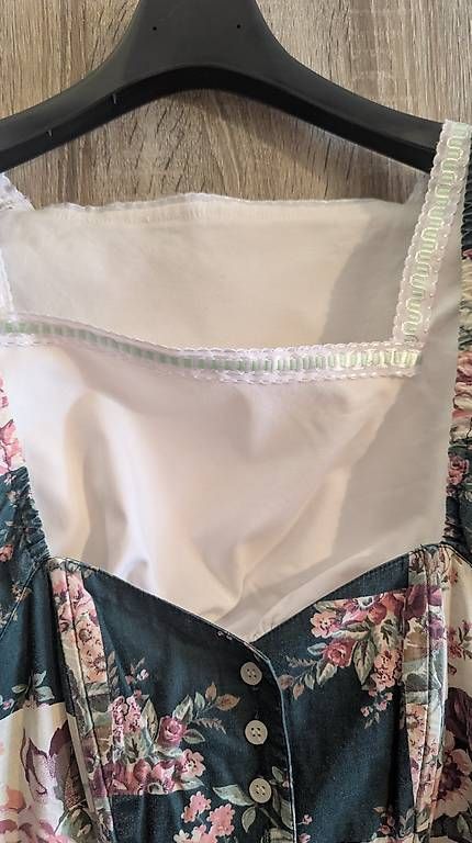 Lotti di vestiti: 4-teiliges Dirndl-Kleid – Nuovo (secondo la descrizione) da Reinach BL venduto da wphuli 1
