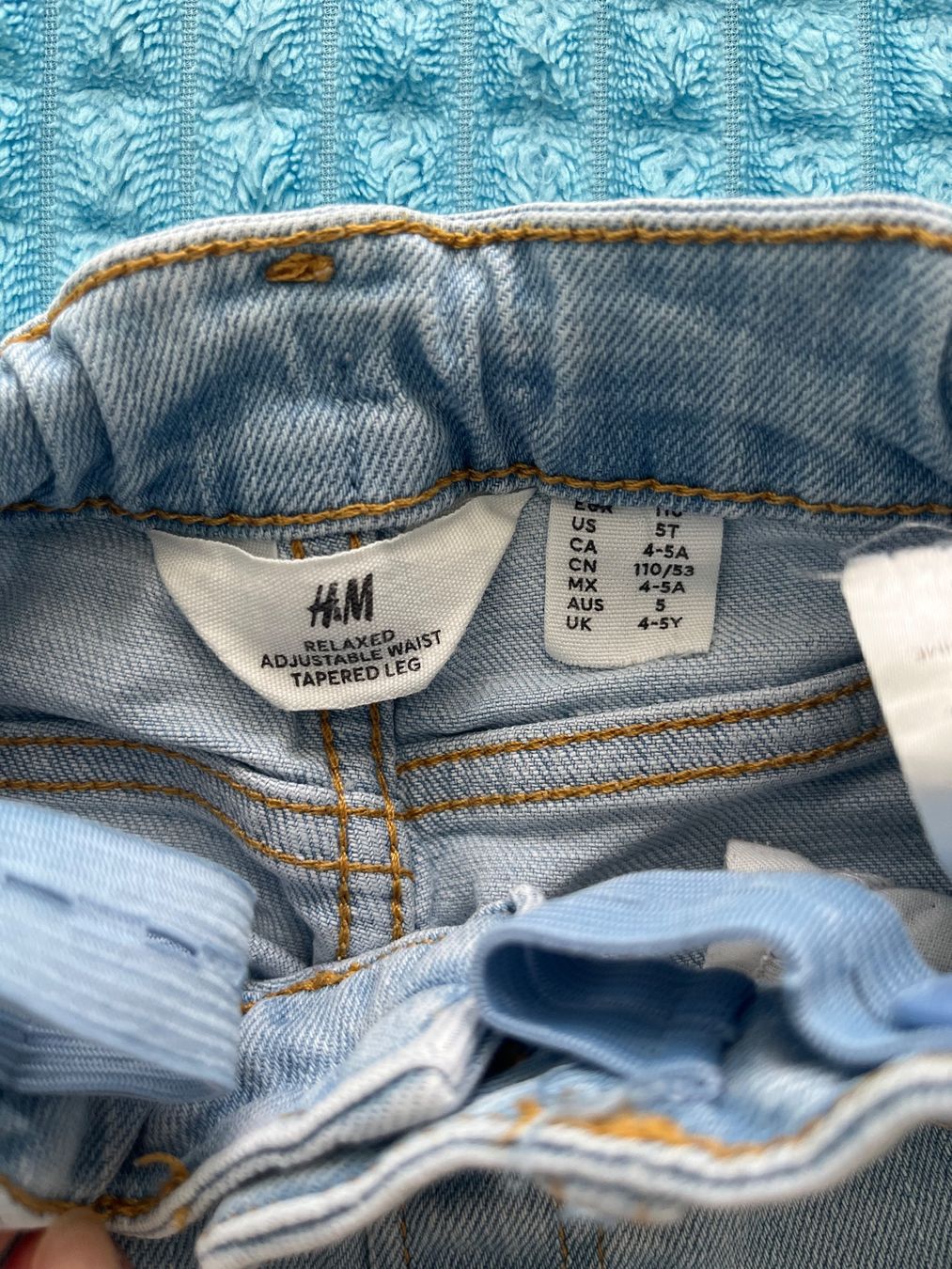 H&M Pantaloni: Jeans H&M Gr. 110 – Usato da Bern venduto da kho_s6j8 1
