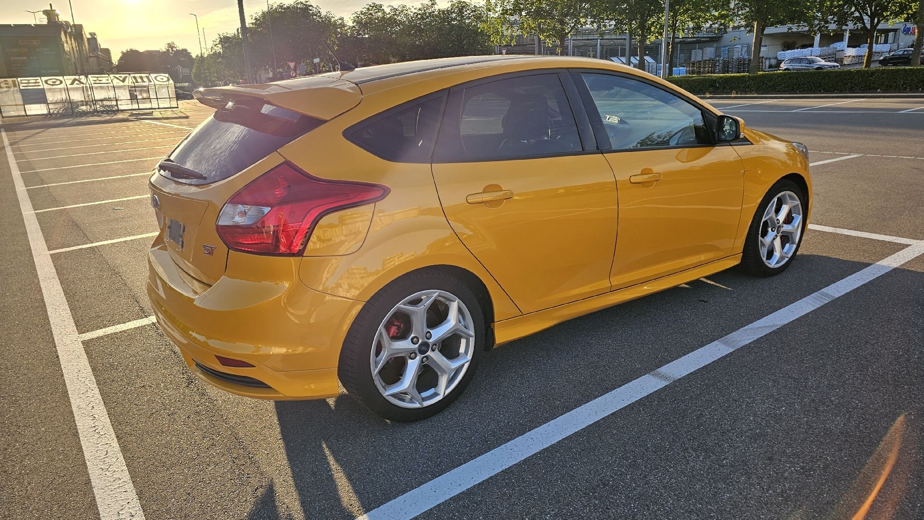 Ford Autos: Ford Focus ST Mk3 – D'occasion à Zürich par francosch9 2
