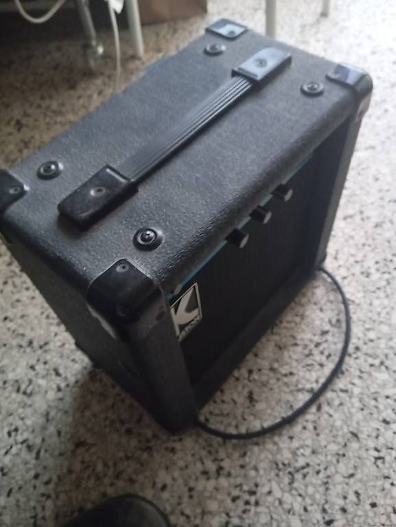 Amplificatori: Kustom KLA10 Verstärker 40W gebraucht – Usato da Basel venduto da Petergunn 3
